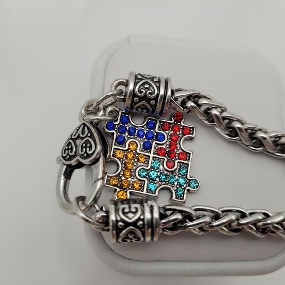 ✨2/$10✨ Puzzle Blue Red Yellow Turquoise Rhinestone Charm Bracelet Awareness - Picture 4 of 8